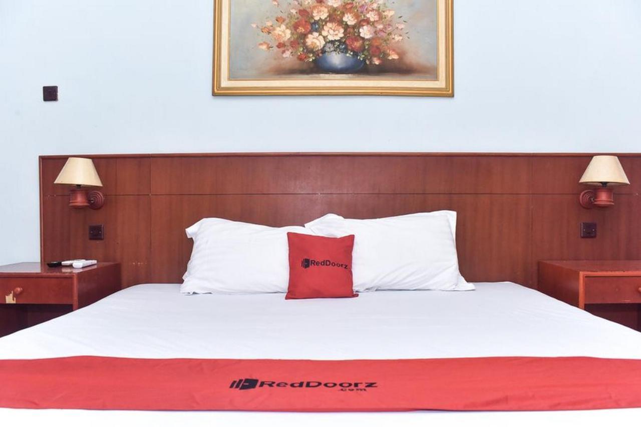 Reddoorz Near Kampung Warna Warni Hotel Malang Exterior photo